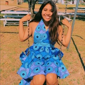 Meet your Posher, Santana